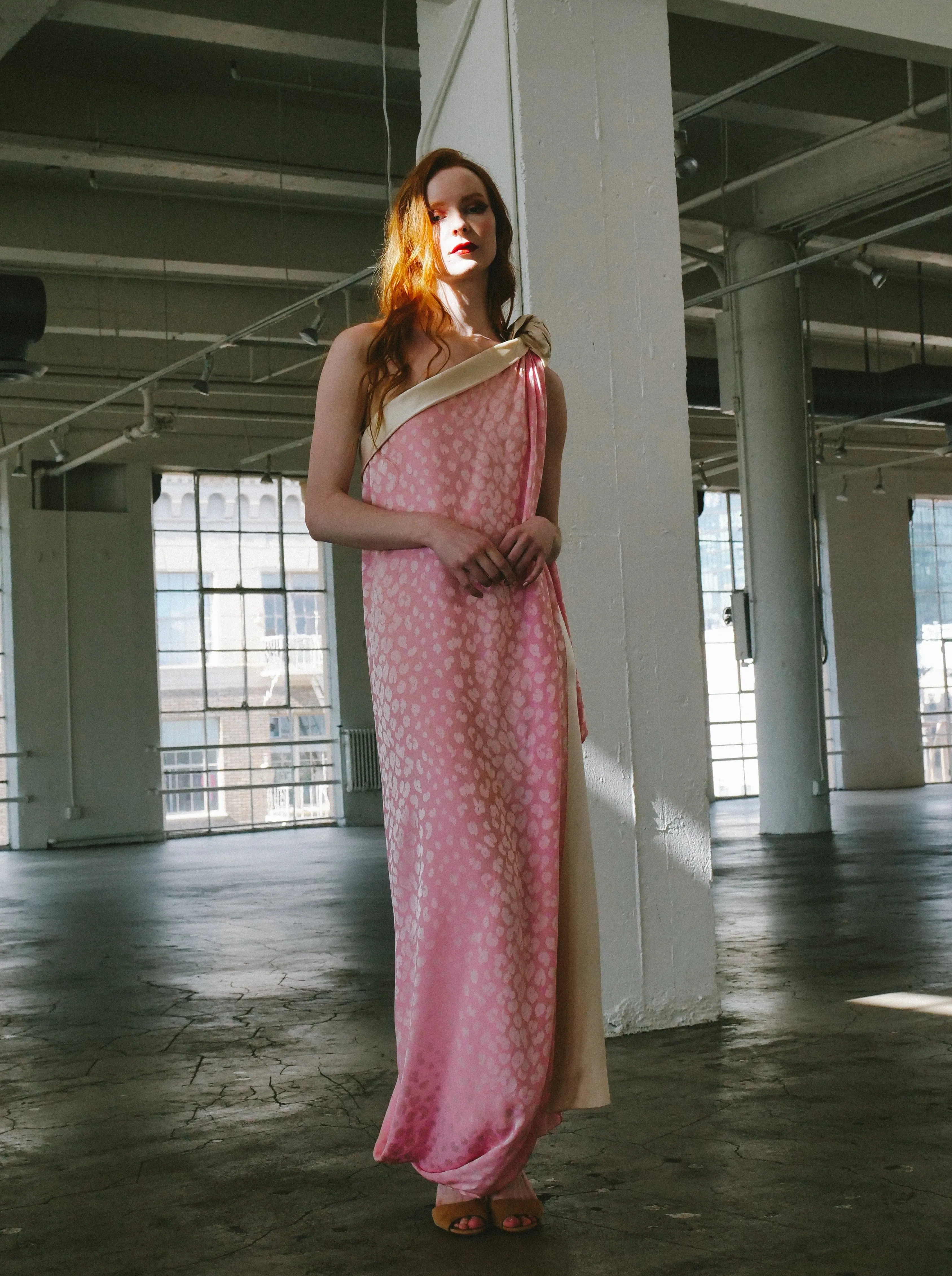 Jacqueline de Ribes Pink Leopard Jacquard Silk Gown
