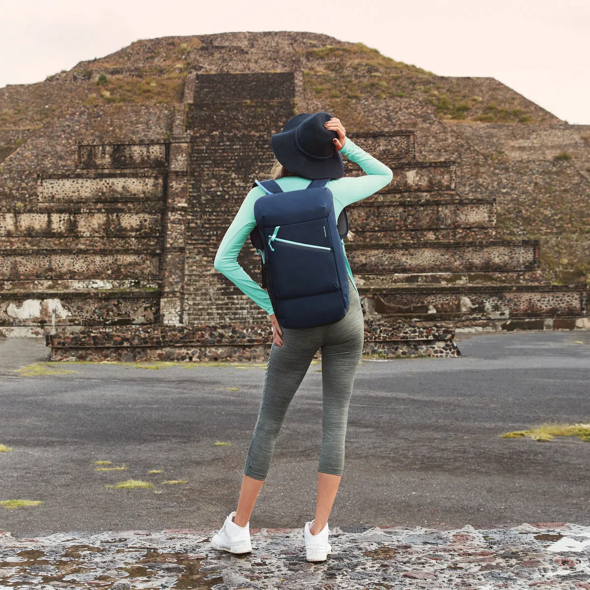 Travelon  Anti-Theft Greenlander 21L Backpack